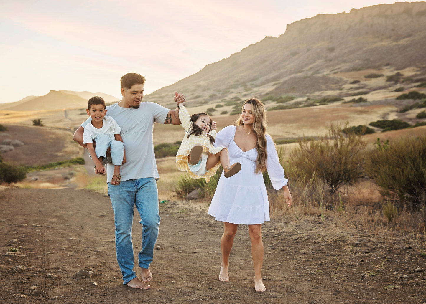 Holiday Photo Shoot With Jennings Paige! $49 for Outdoor Family Photo Session + $500 Photo Credit Toward Prints, Canvases, High Res Images, and More! Schedule Your Appointment Now!